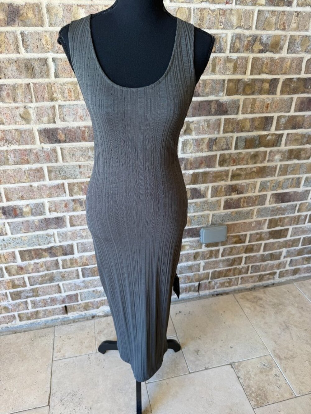 Na-kd ribbed dress criss-cross back midi length size XS dark gray color NWT